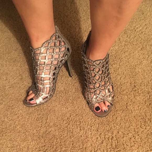 Size 7 - Picture 4 of 4